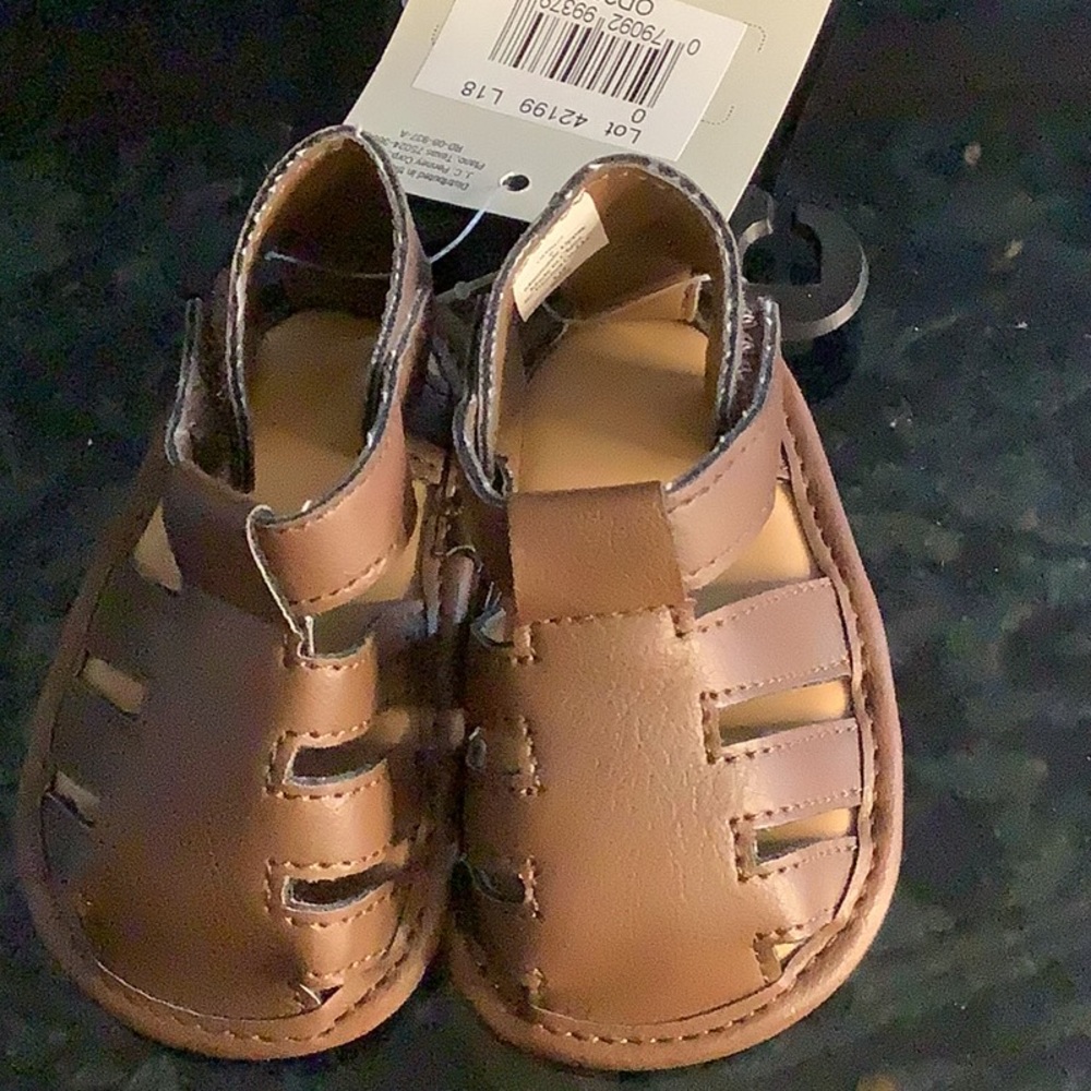 Okie dokie newborn sandals. Brown. Brand new!